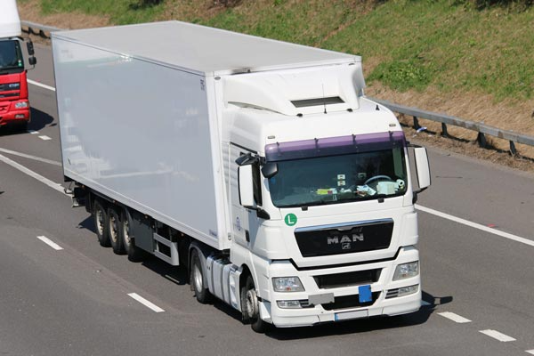 Zoom sur les 8 types de camions de transport routier